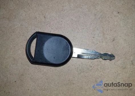 2008 Ford Focus Se/Ses z USA, uszkodzony, nr VIN 1FAHP35N88W253117